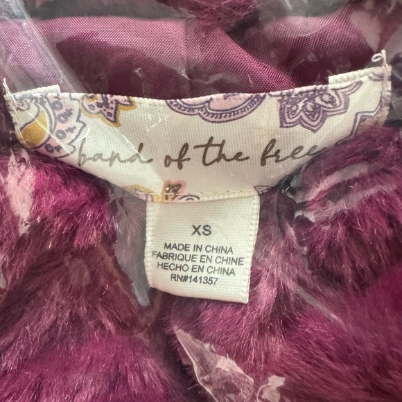 Band Of The Free Val Faux Fur Chevron Jacket Eggplant NWT Size XS - Picture 5 of 6